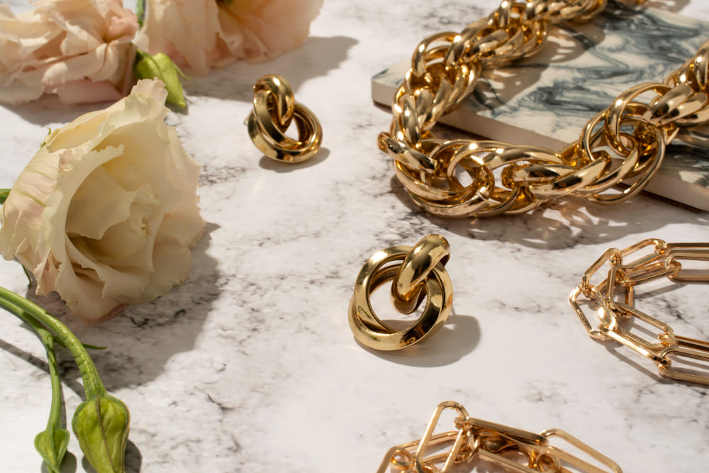 Differenze tra oro 18k, 24k e altro: una guida
